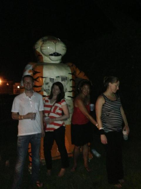 249189_10151509728107732_509666382_n